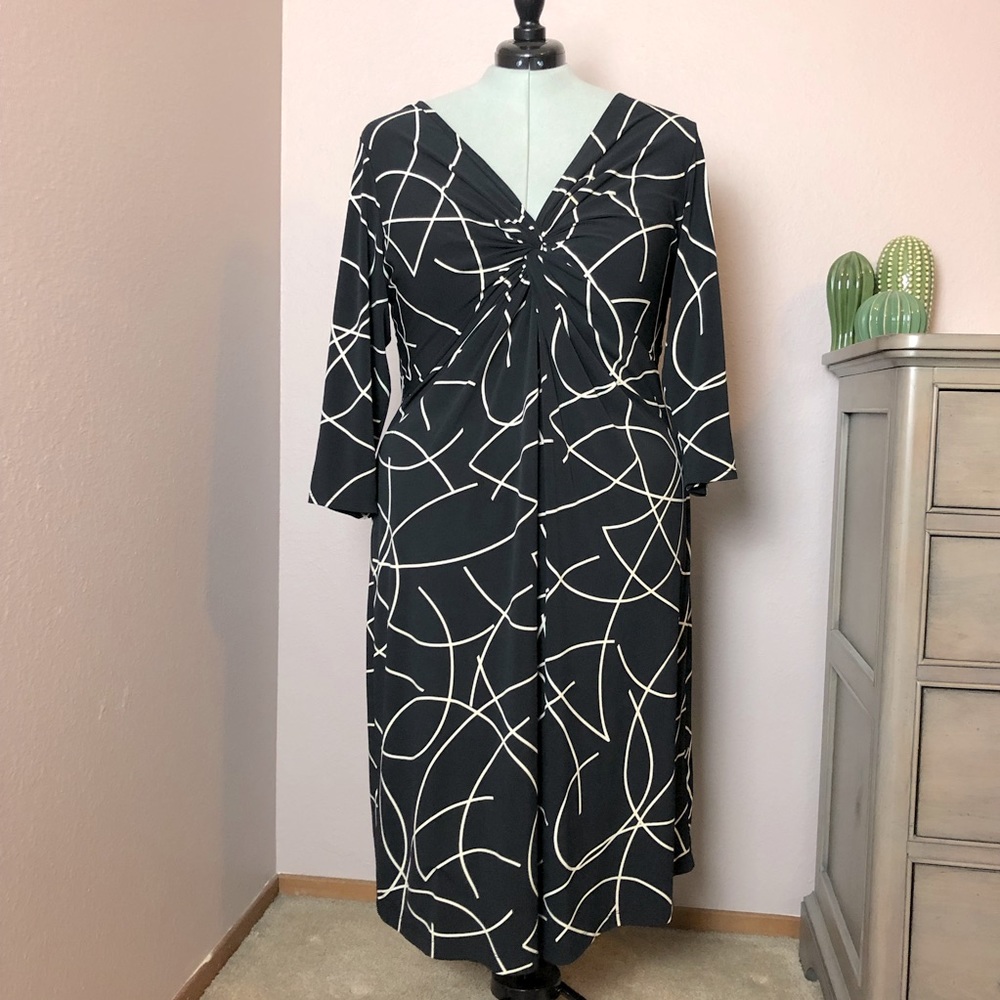 Plus size sheath dress - size 22